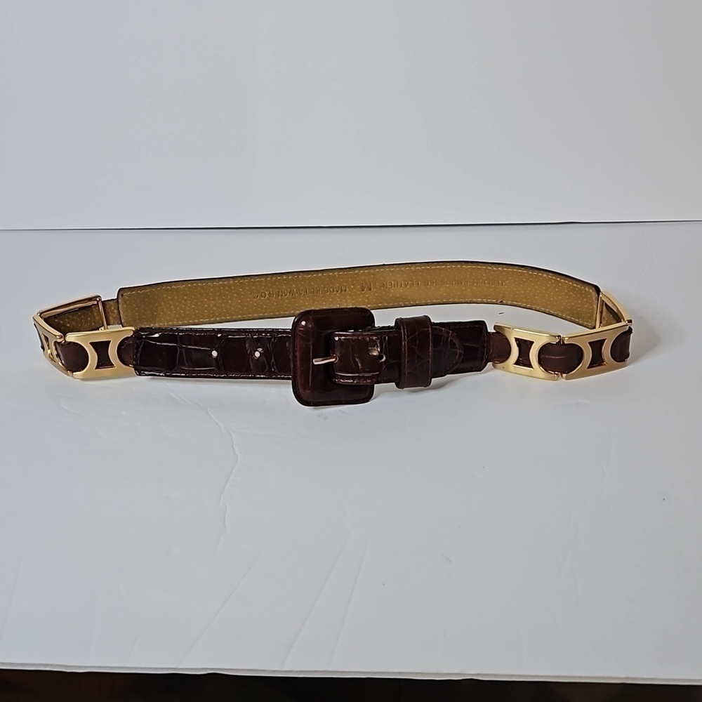Italian Embossed Leather Belt size M Brown Brass accent hardware Pre-owned